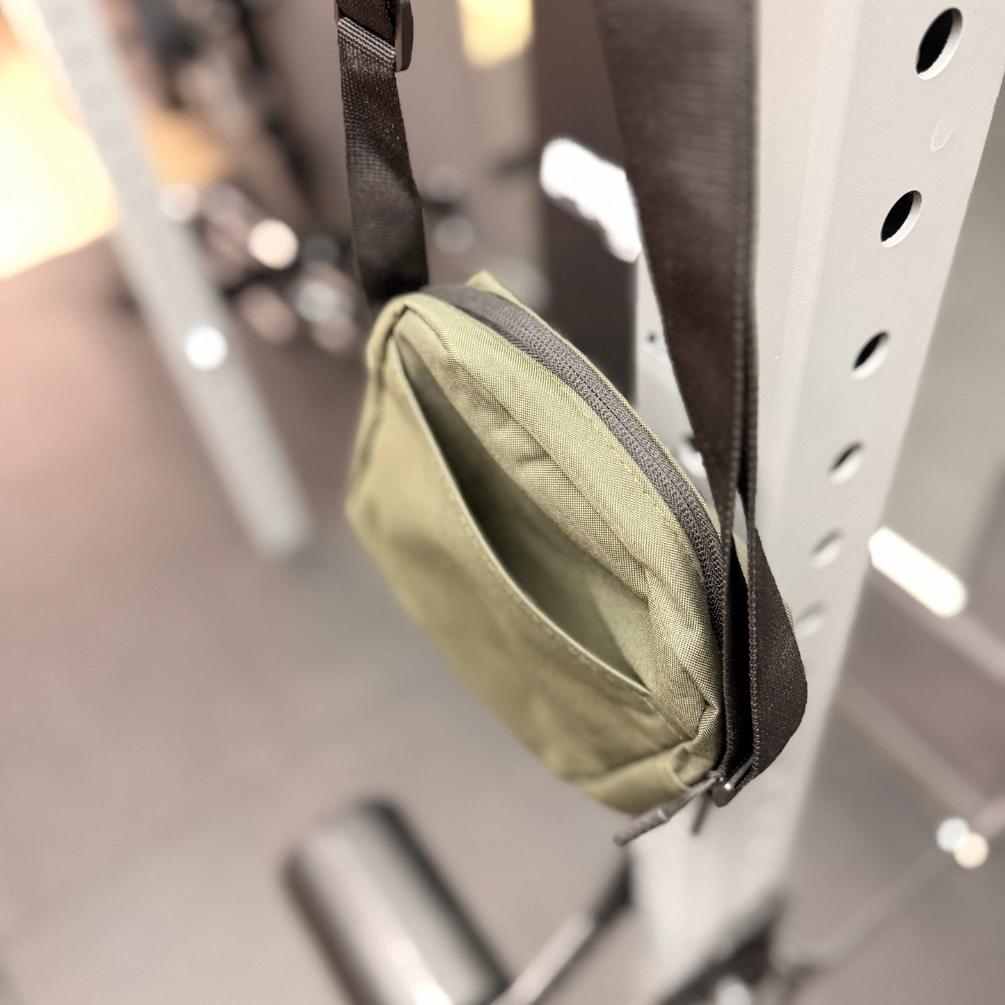 Thyra Upright Crossbody Bag